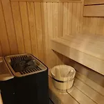 Mit Sauna In شقة