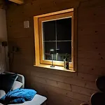 아파트 Mit Sauna In 그라이나우