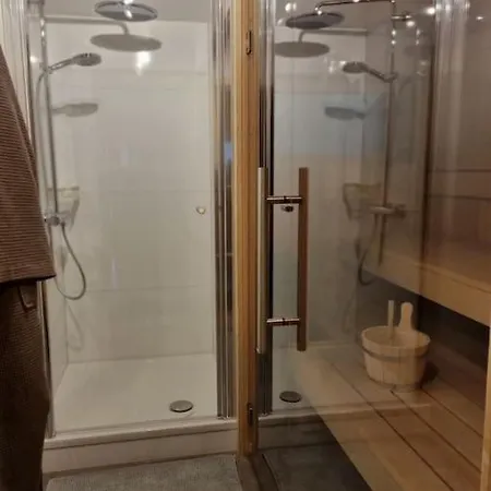 Mit Sauna In * 格赖瑙