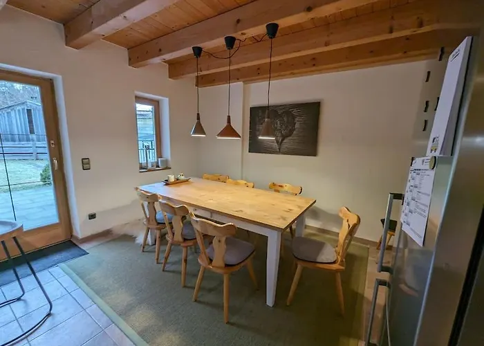 Mit Sauna In *